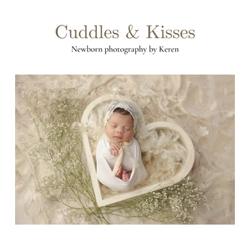 Cuddles and Kisses Photography logo